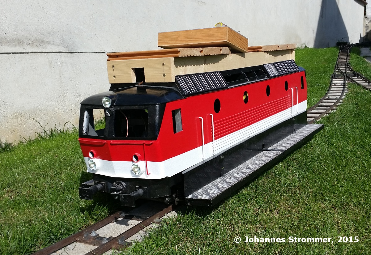 Lokomotive der BR 1144 meiner Gartenbahn 5 Zoll in Mörbisch Oktober 2015
