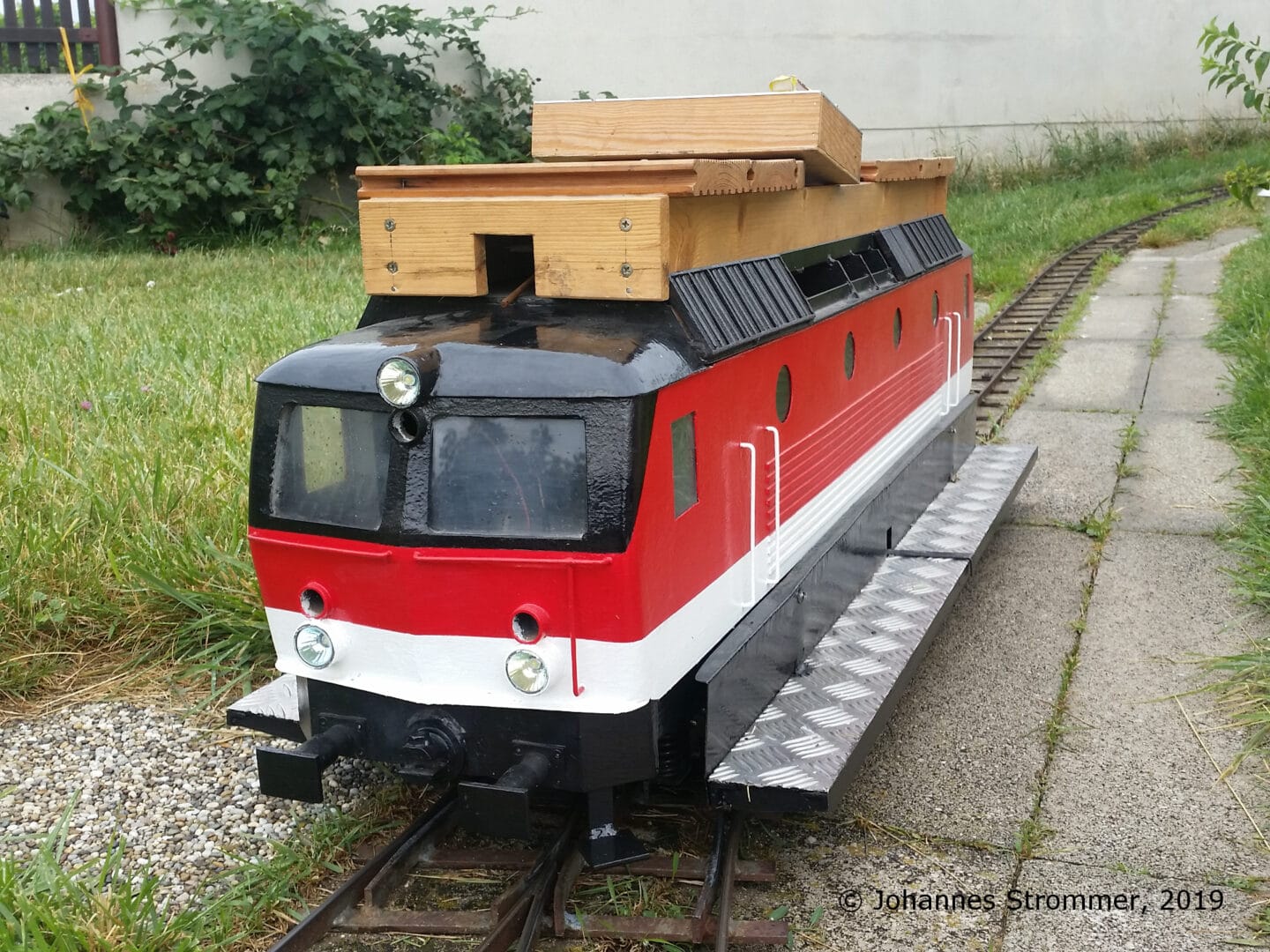 Gartenbahn-Lokomotive im Juli 2019.